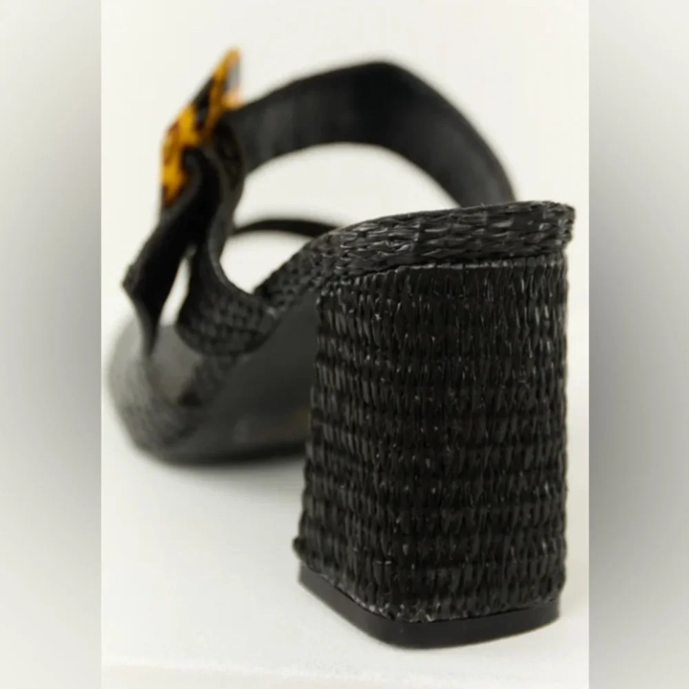 Chase + Chloe Black Woven Mules w/ Faux Tortoise Shell Buckle Detail - Size 6.5 - Picture 3 of 9